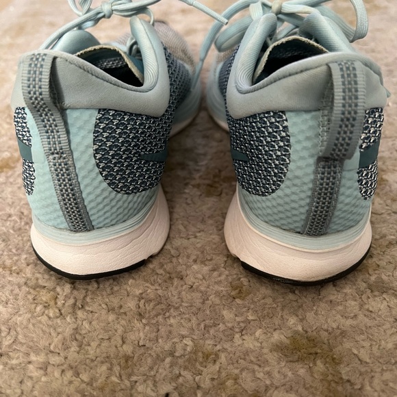 Nike Zoom. Size 7. Gently used. Blue. - Picture 2 of 8
